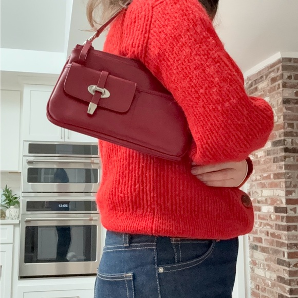 The perfect going out purse by Nine West genuine in gorgeous red - Picture 9 of 9